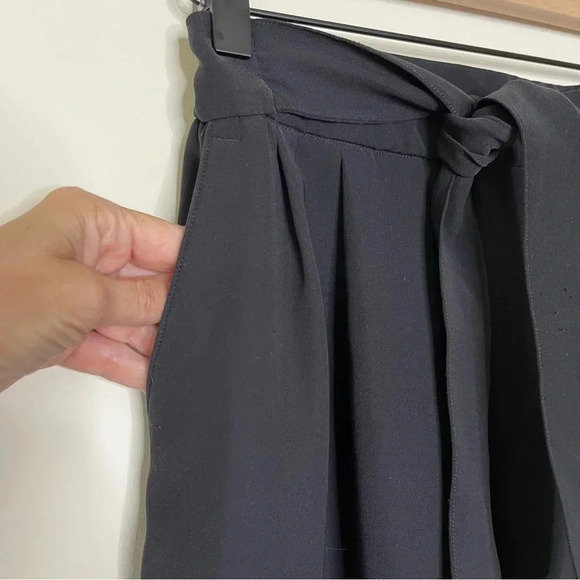 Lululemon Women’s Noir Crop Pant flowy office comfy minimalist pockets - Picture 4 of 14